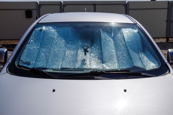 Advantages of Using a Windshield Cover